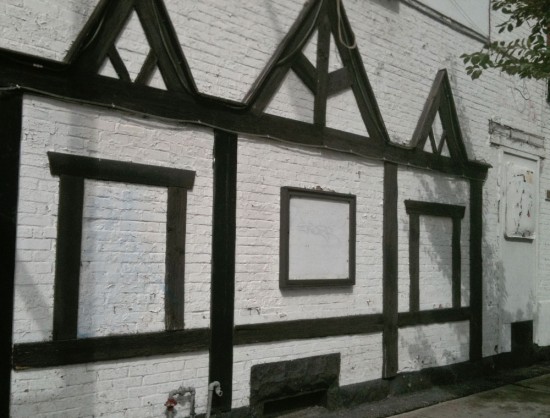 Image by Amery Calvelli